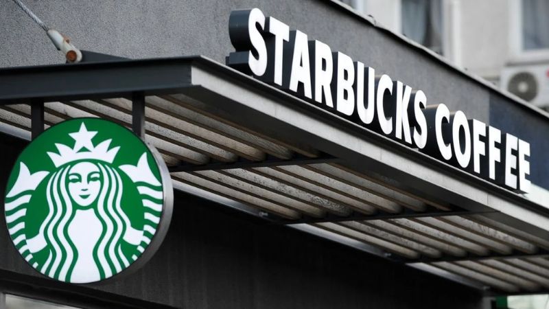 Starbucks tỏa sáng như một biểu tượng rực rỡ trong ngành đồ uống